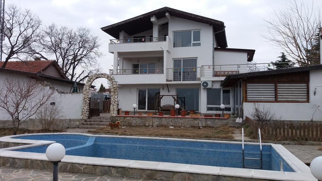 Villa Lucy Varna Exterior photo
